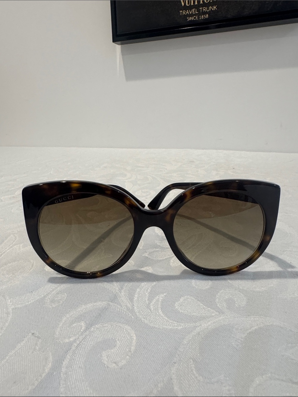 Gucci Tortoiseshell Cat-Eye Sunglasses - Brown Gradient - Picture 5 of 14